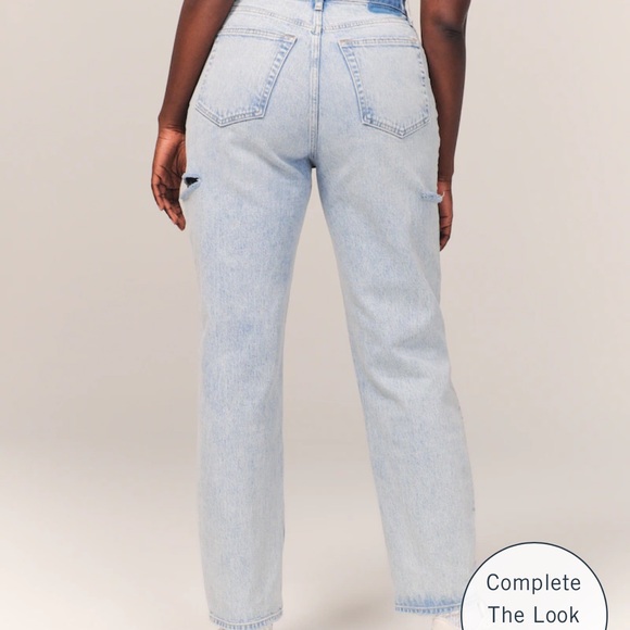 MOVING SALE. MAKE AN OFFER! Abercrombie Curve Love high rise dad jeans - Picture 4 of 4